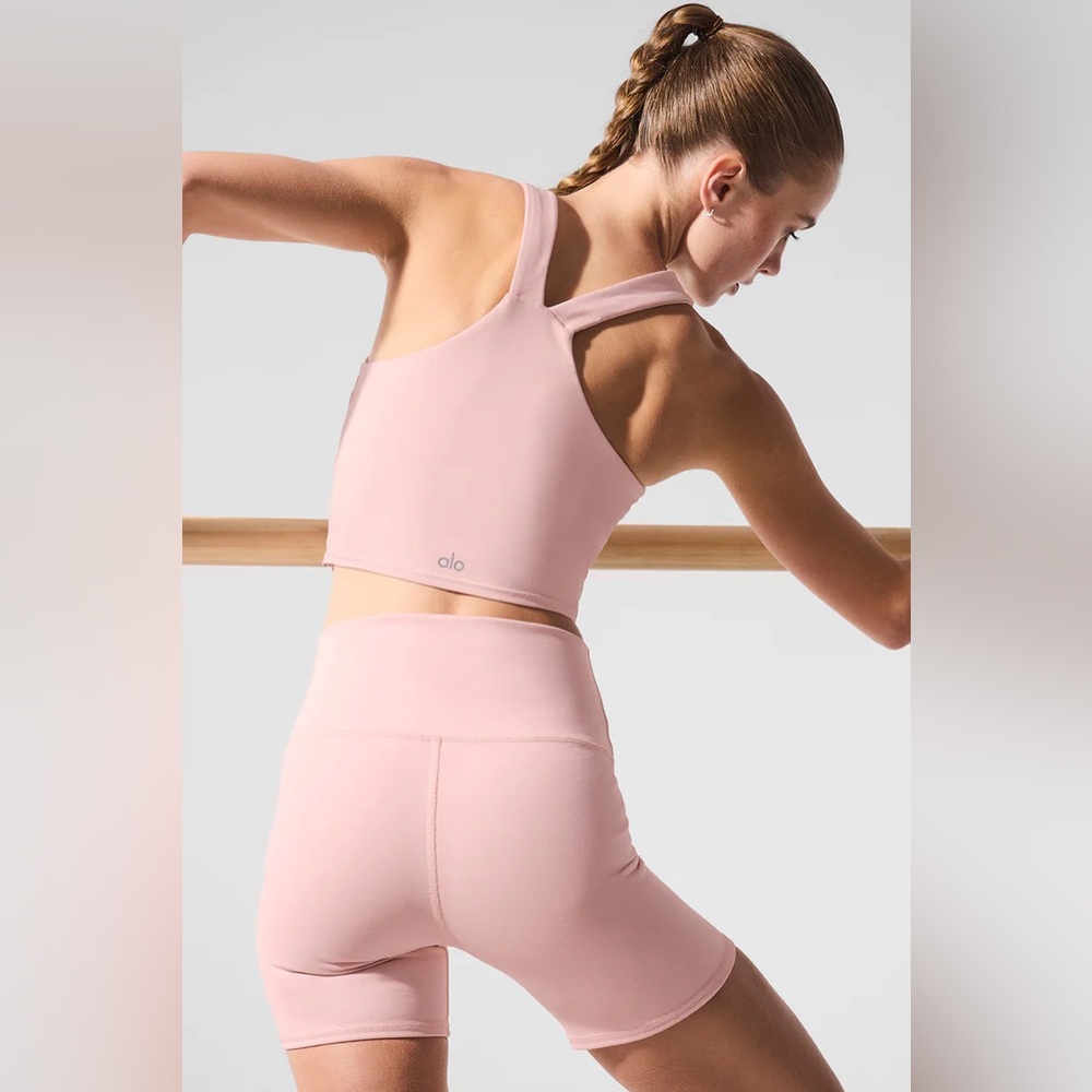 Alo Yoga 5” Airbrush High-Waist Biker Short Light Pink Size Extra Small - Picture 2 of 9